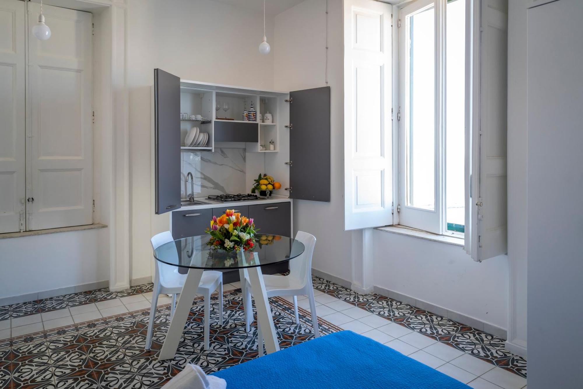 Le Suite Del Castello Кастелламмаре-ди-Стабия Экстерьер фото