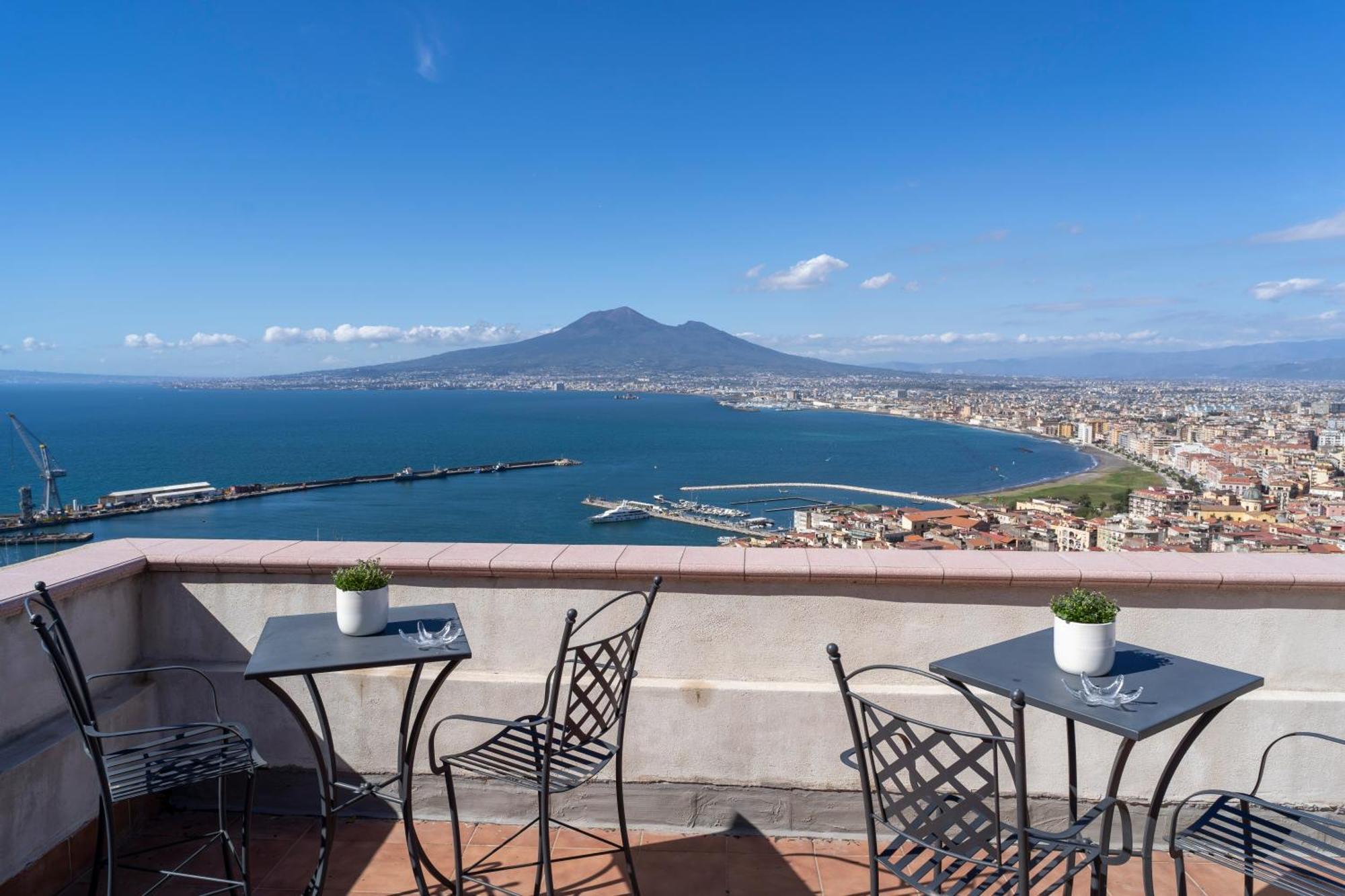 Le Suite Del Castello Кастелламмаре-ди-Стабия Экстерьер фото